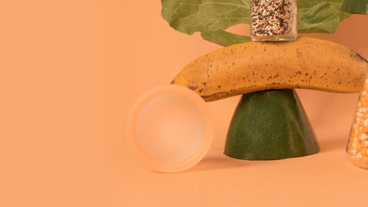 O que comer, e evitar, na menstruação? 🍽️🩸 Alimentos que influenciam no ciclo menstrual Korui