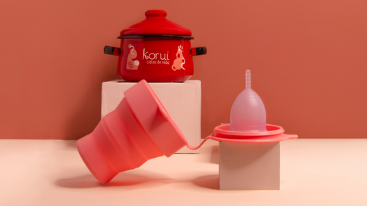 Copo esterilizador ou panelinha: qual é a melhor opção para higienizar o coletor menstrual? Korui