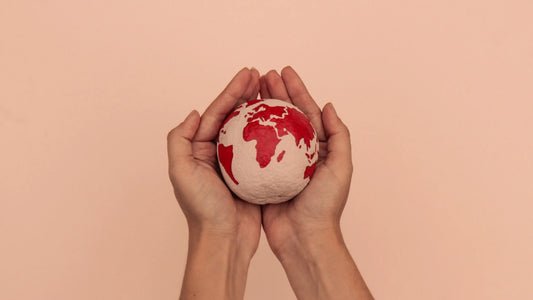 O que é ecoansiedade? 🌎😮‍💨 Vem ver como cuidar do planeta sem se destruir no caminho Korui