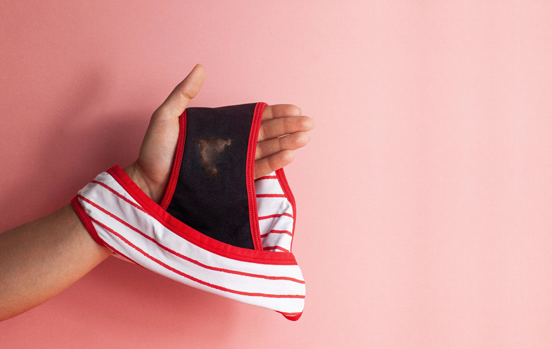 Menstruação Marrom Escuro 🩸 O que significa e como lidar 👀 Korui